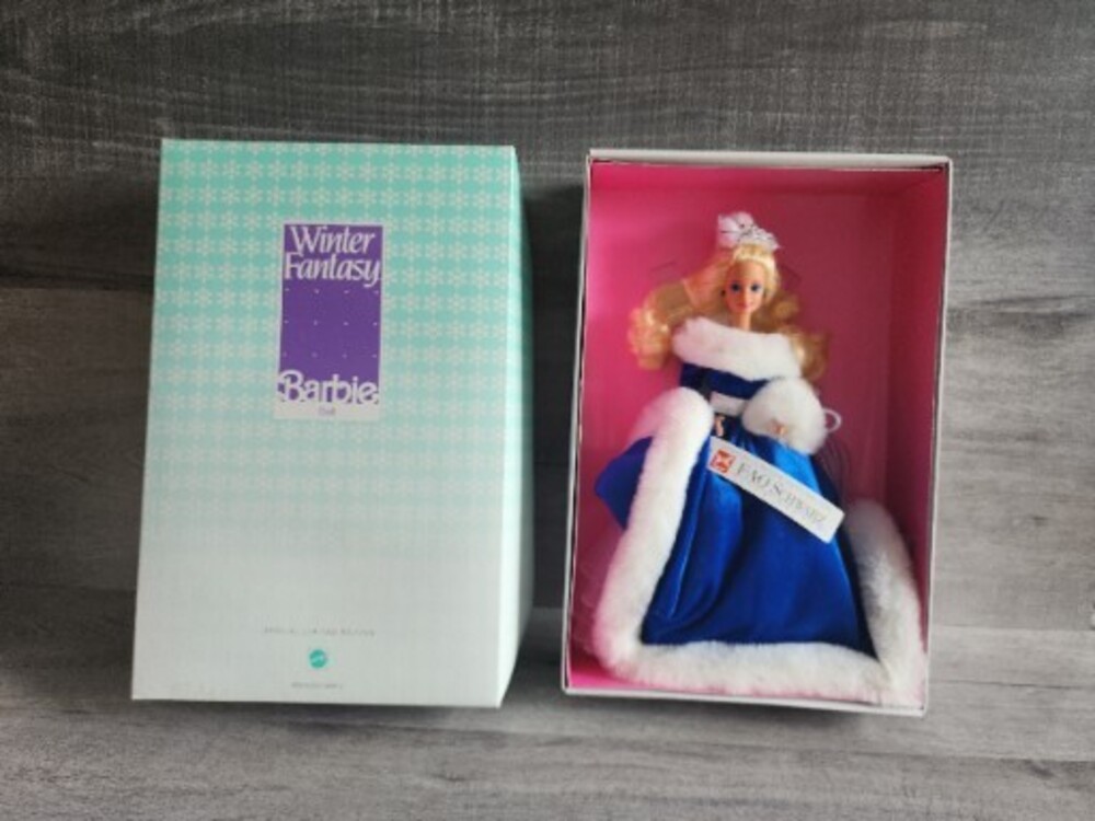 New Winter Fantasy Special Edition Barbie Doll 1990 Mattel #5946 Vintage!